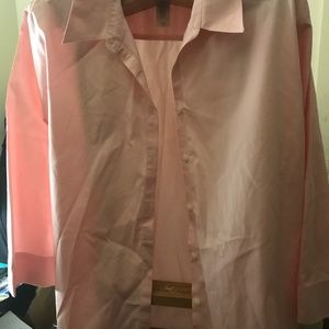 Liz Claiborne pink excellent condition button up t